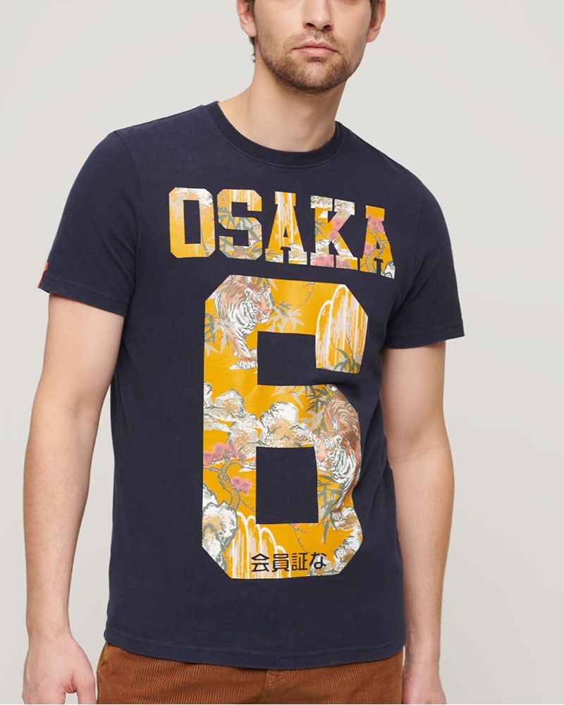 SUPERDRY D1 OVIN OSAKA 6 JAPANESE INFILL TEE ΜΠΛΟΥΖΑ ΑΝΔΡΙΚΟ - SD0APM1011965A000000 SUPERDRY D1 OVIN OSAKA 6 JAPANESE INFILL TEE ΜΠΛΟΥΖΑ ΑΝΔΡΙΚΟ - SD0APM1011965A000000