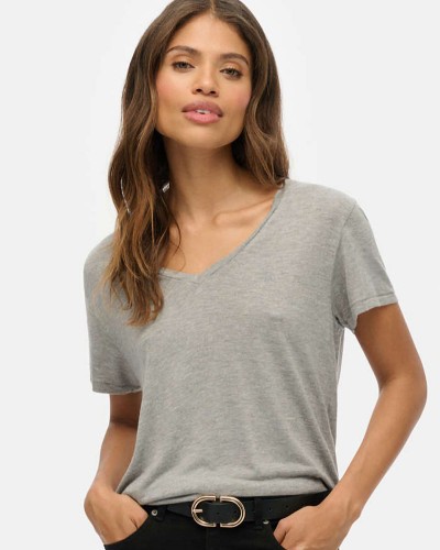 SUPERDRY D1 STUD STUDIOS SLUB EMB VEE TEE ΜΠΛΟΥΖΑ ΓΥΝΑΙΚΕΙΟ - SD0APW1011828A000000 SUPERDRY D1 STUD STUDIOS SLUB EMB VEE TEE ΜΠΛΟΥΖΑ ΓΥΝΑΙΚΕΙΟ - SD0APW1011828A000000