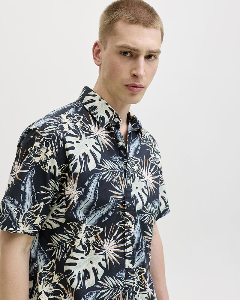 JACK & JONES JJHONOLULU AOP SHIRT SS - 12289667
